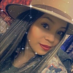 Meet your Posher, Marisol